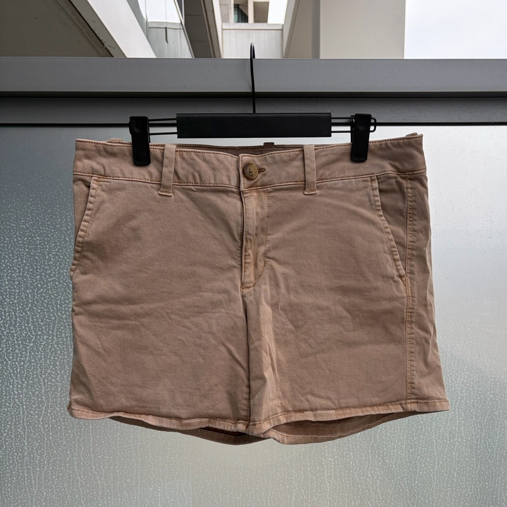 🦅 American Eagle | Super Stretch Khaki Shorts